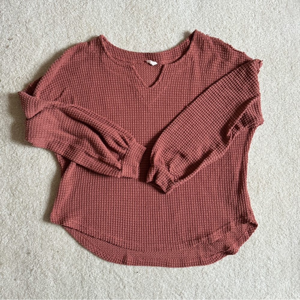 Waffle knotch sweater